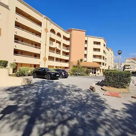 Apartment T2 Avec Parking Securise, A 300 M De La Plage, Climatisation Mobile - Fr-1-316-343 *